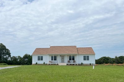 /international/us/1136-ryan-estates-lane-bedford-va-110100964496/
