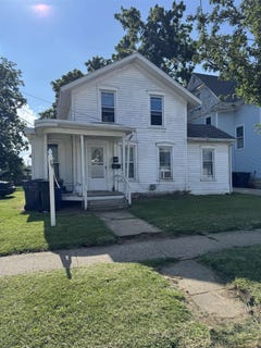 /international/us/473-n-washington-street-janesville-wi-110100947999/