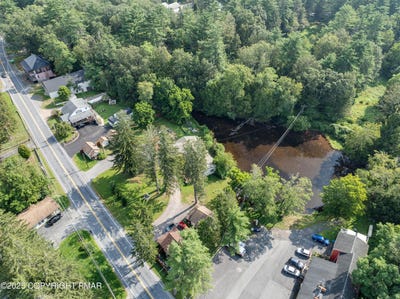 /international/us/2413-route-390-canadensis-pa-110102392653/