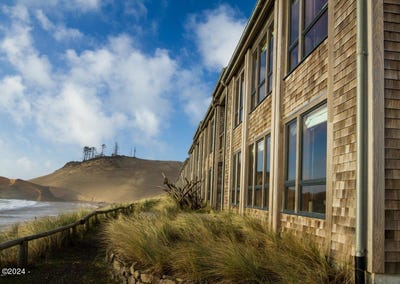 /international/us/33000-cape-kiwanda-dr-unit-2-wk-39-pacific-city-or-110094644896/