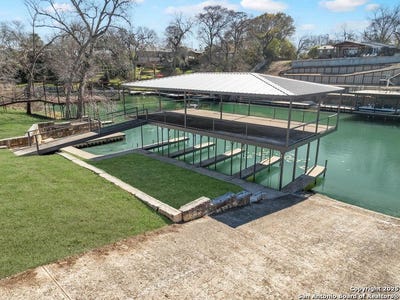 /international/us/240-rio-dr-new-braunfels-tx-110096913644/?lang=zh-cn