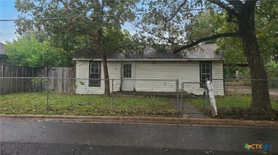 /international/us/1807-holly-street-georgetown-tx-110120422482/