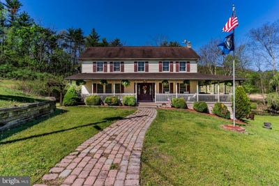 /international/us/2582-middle-road-honey-grove-pa-110107981969/