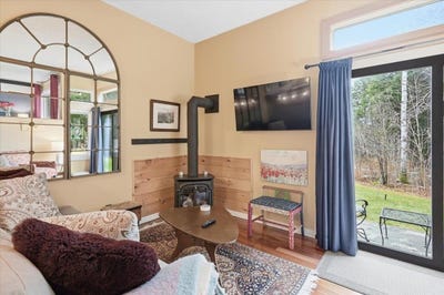 /international/us/1075-butternut-hill-road-waitsfield-vt-110108491779/