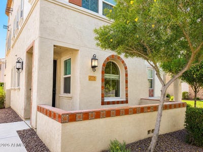 /international/us/2778-s-harmony-avenue-gilbert-az-110107723149/