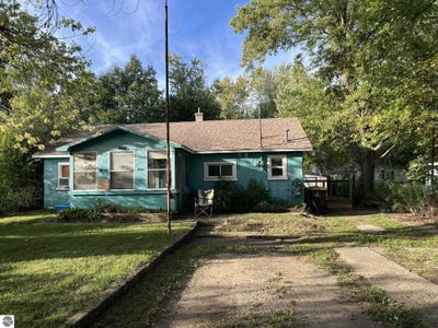 /international/us/1112-harold-street-mt-pleasant-mi-110110375527/