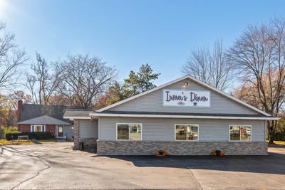/international/us/816-highway-23-73-princeton-wi-110103532081/