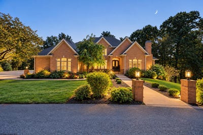 /international/us/24-woodcliff-drive-fairmont-wv-110120412874/