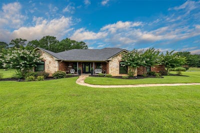 /international/us/377-utzman-road-kilgore-tx-110109279003/
