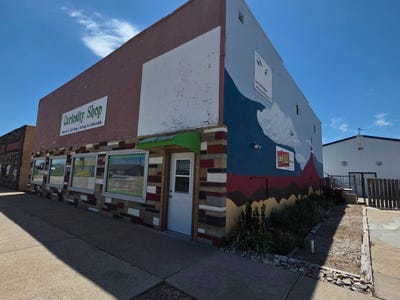 /international/us/1011-w-3rd-street-alliance-ne-110109399778/