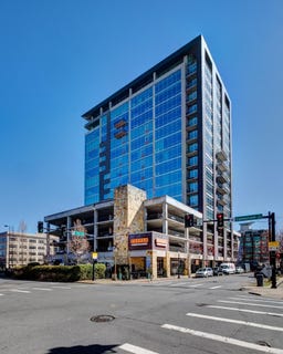 /international/us/300-e-3rd-apt-706-little-rock-ar-110120112797/
