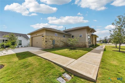 /international/us/133-antoinette-way-san-marcos-tx-110099081124/