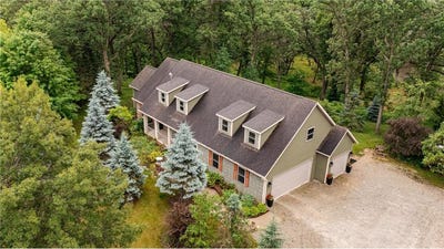 /international/us/22061-606th-street-mantorville-twp-mn-110108415579/