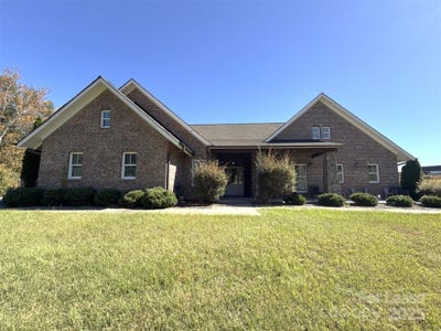 /international/us/14019-thompson-road-charlotte-nc-110103109294/