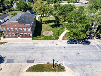 /international/us/100-s-walnut-street-itasca-il-110086861032/