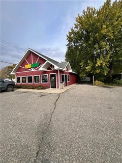 /international/us/422-oak-street-dawson-mn-110103030176/