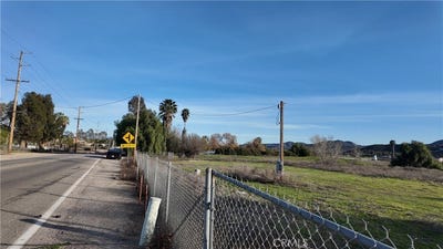 /international/us/32545-nelmar-circle-wildomar-ca-110098280054/?lang=zh-tw