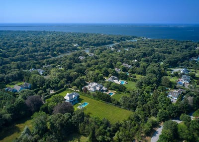 /international/us/21-cedar-lane-remsenburg-ny-110101313507/?lang=en