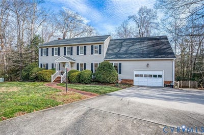 /international/us/5301-krag-road-chester-va-110104191397/