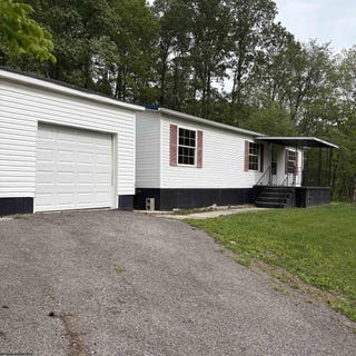 /international/us/24-seventh-street-hendricks-wv-110107931294/