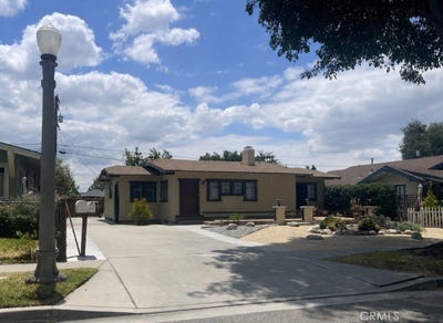 /international/us/518-king-monrovia-ca-110108998060/