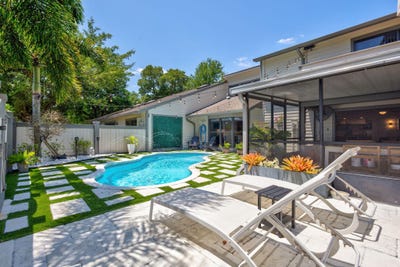 /international/us/13400-bedford-mews-court-wellington-fl-110106451608/