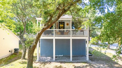 /international/us/2313-avery-street-morehead-city-nc-110108268733/