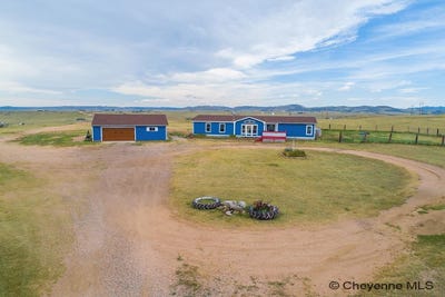 /international/us/879-s-table-mtn-loop-cheyenne-wy-110101546929/