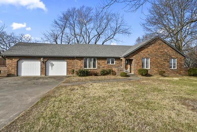 /international/us/1308-s-park-street-el-dorado-springs-mo-110108018991/