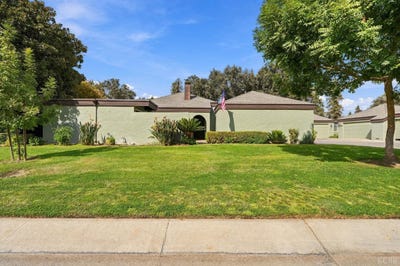 /international/us/2950-w-border-links-drive-visalia-ca-110120425769/