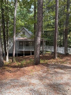 /international/us/425-falcon-circle-monticello-ga-110120499524/