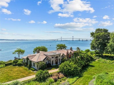/international/us/5-decatur-avenue-jamestown-ri-110107073996/
