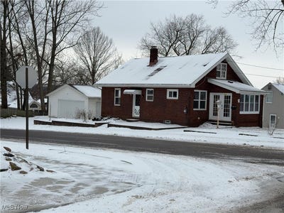 /international/us/194-e-baird-avenue-barberton-oh-110104903935/