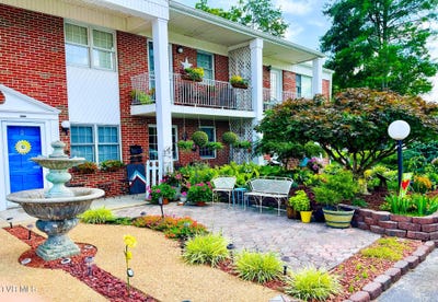/international/us/802-locust-street-rogersville-tn-110106559379/