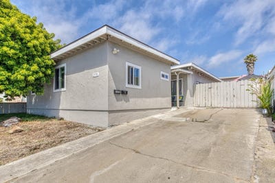 /international/us/1770-flores-st-seaside-ca-110108966510/
