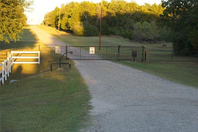/international/us/1135-private-road-7039-lexington-tx-110107613009/