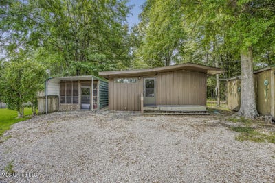 /international/us/1885-silver-creek-road-crosby-ms-110105783650/