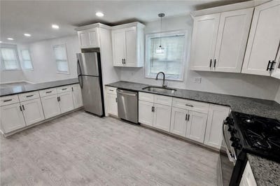 /international/us/35-douglas-avenue-providence-ri-110107441087/