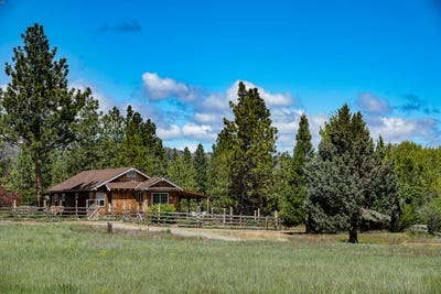 /international/us/10800-south-hwy-3-callahan-ca-110096571302/