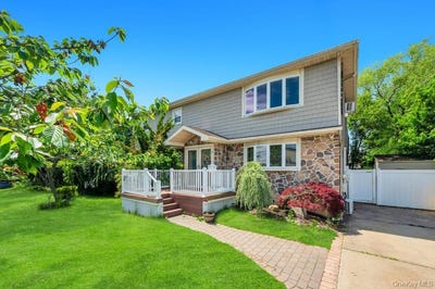 /international/us/5-linden-avenue-farmingdale-ny-110108345391/