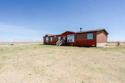/international/us/9960-s-county-line-road-channing-tx-110107726210/