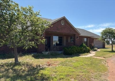 /international/us/10748-n-1990-road-elk-city-ok-110108471506/
