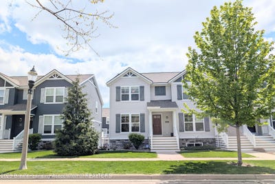 /international/us/3824-fossum-lane-okemos-mi-110108020560/
