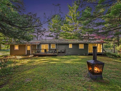 /international/us/4460-stover-road-bellaire-mi-110110173685/