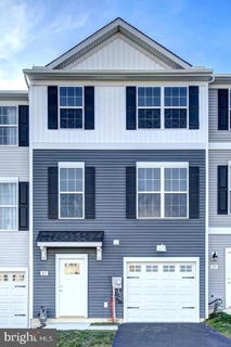/international/us/12425-jackson-ave-waynesboro-pa-110107436906/