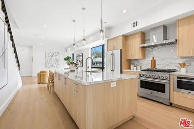 /international/us/4095-sawtelle-blvd-culver-city-ca-110108569055/
