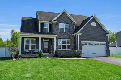 /international/us/4974-cloverleaf-lane-lockport-ny-110108148945/