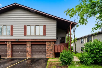 /international/us/13-elm-court-bolingbrook-il-110108974845/