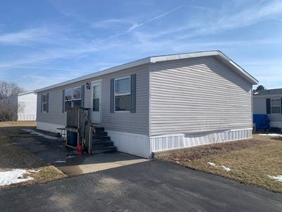 /international/us/11-saint-george-drive-bourbonnais-il-110108174459/