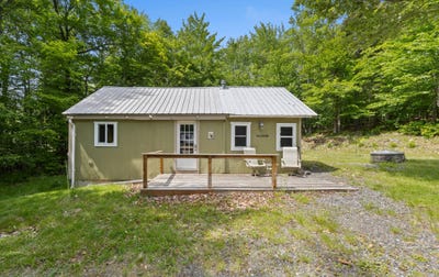 /international/us/10-carpenter-place-greenville-me-110100306636/